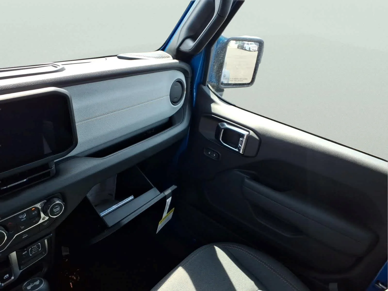 New 2026 Hydro Blue Pearlcoat Jeep Sport S image 14