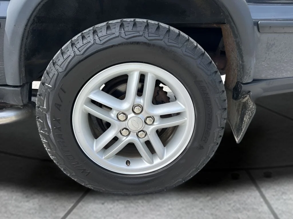 Used 2004  Land Rover SE image 29