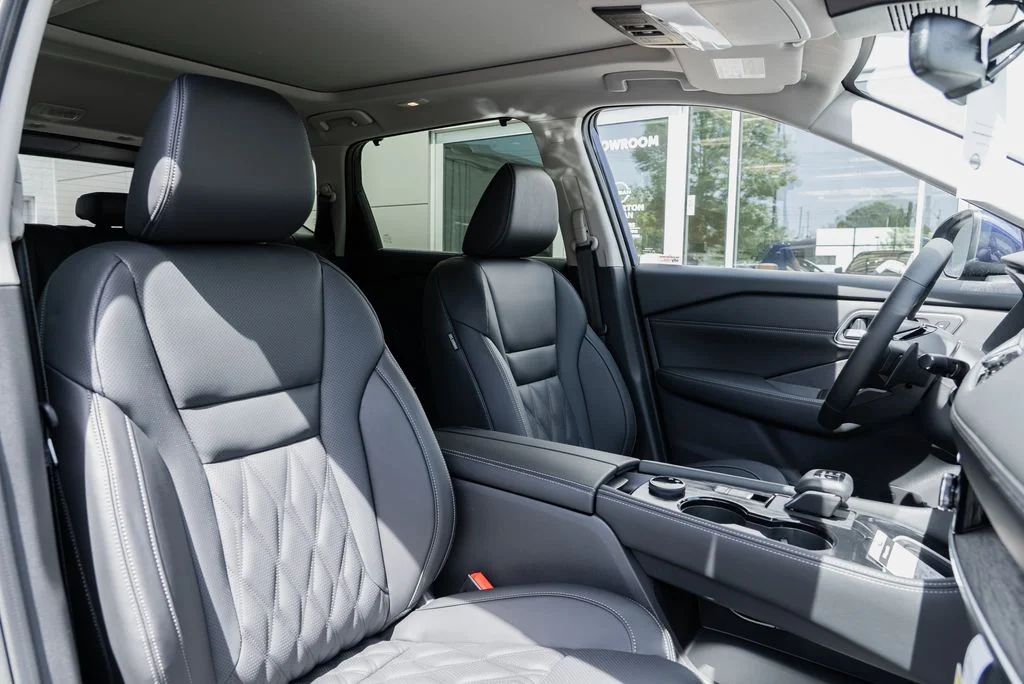 New 2026 Deep Ocean Blue Pearl Nissan Platinum image 28