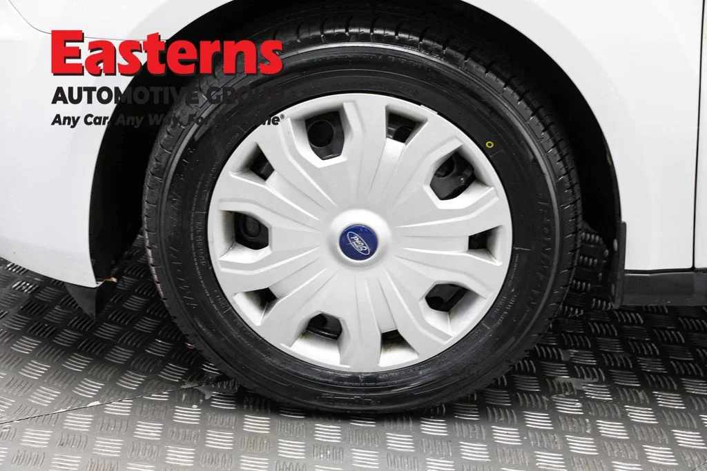 Used 2022 White Ford XLT image 27