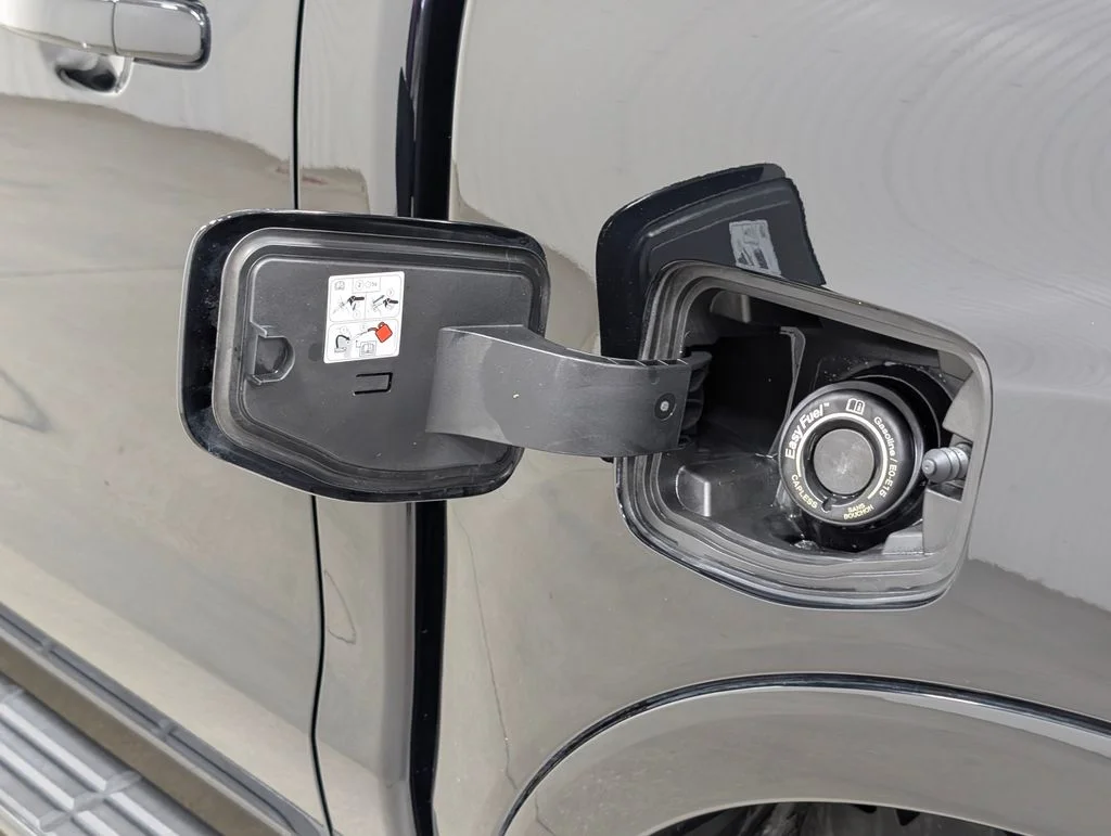 Used 2022 Shadow Black Ford Lariat image 24