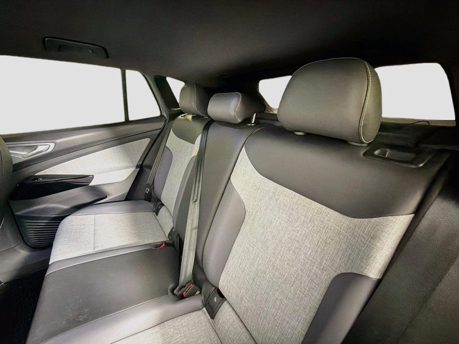 Certified Used 2025 Pure Gray Volkswagen Pro image 23