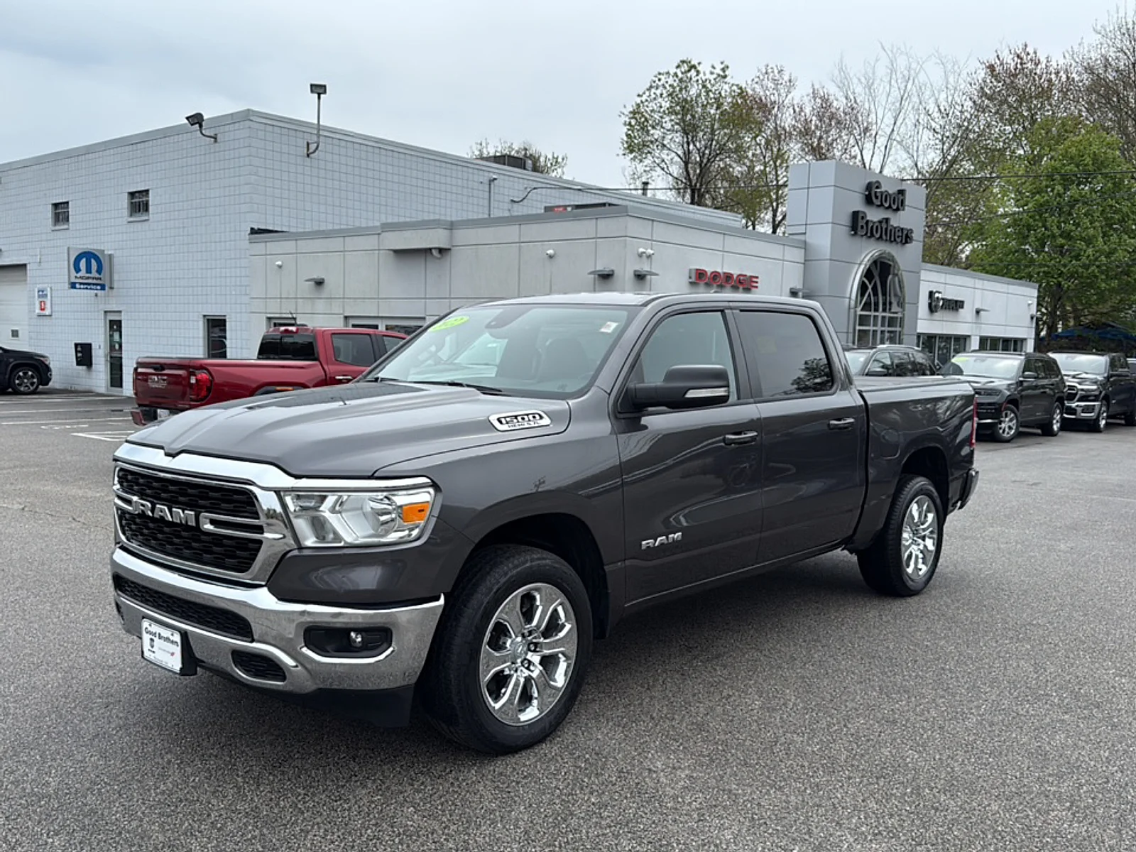 2022 RAM 1500 Big Horn/Lone Star 4x4 Crew Cab 5'7's photo