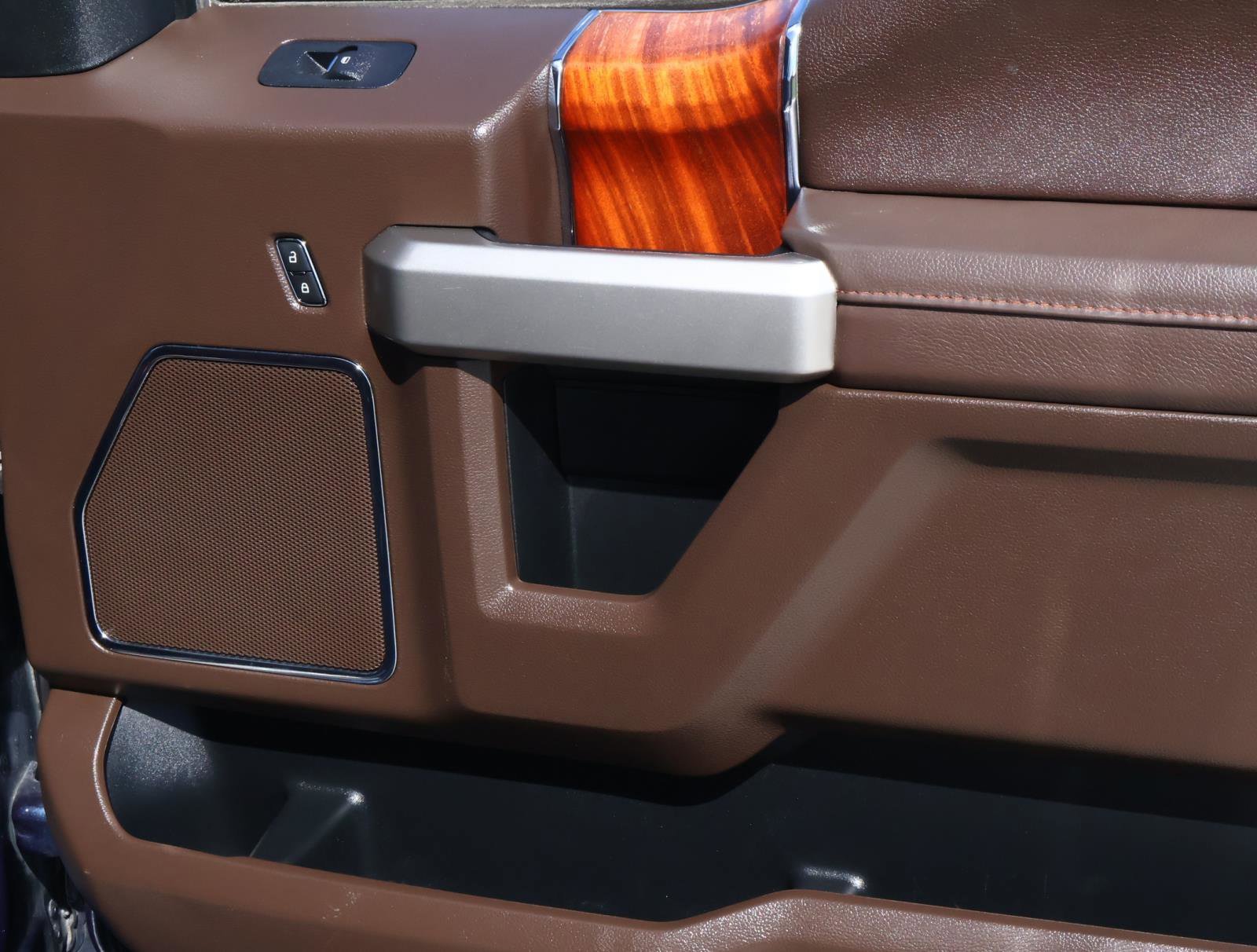 Used 2020 Blue Jeans Metallic Ford King Ranch image 19