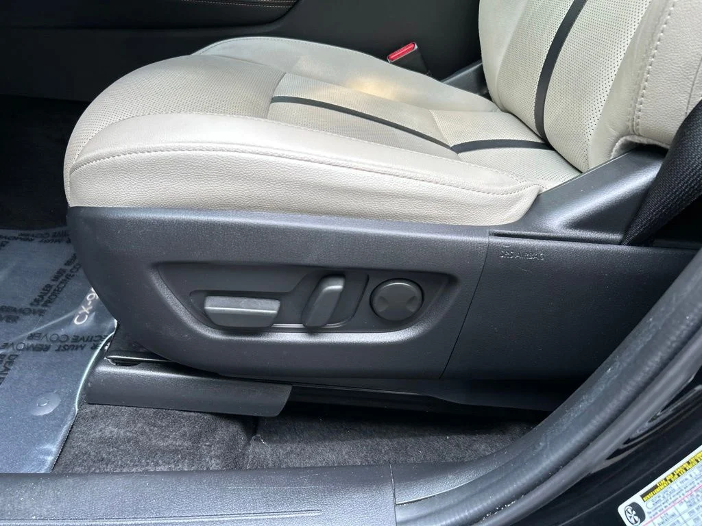 Used 2024 Black Mazda 3.3 Turbo Preferred image 17