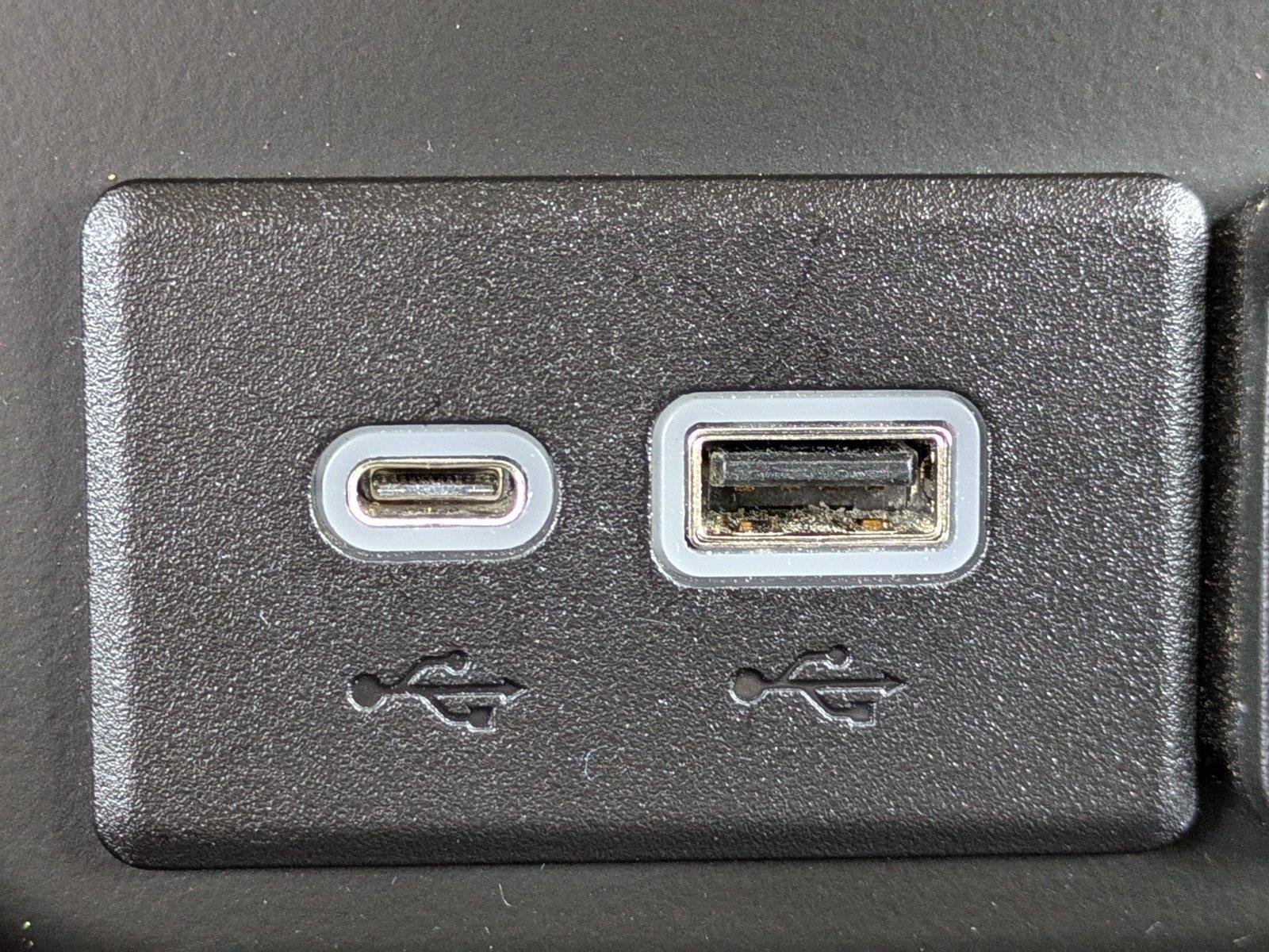 Used 2021 Summit White Chevrolet Custom image 21