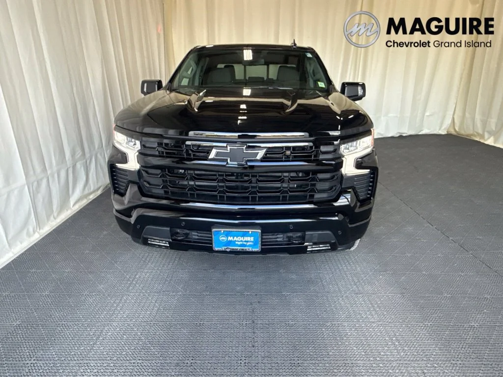 New 2026 Black Chevrolet RST image 32