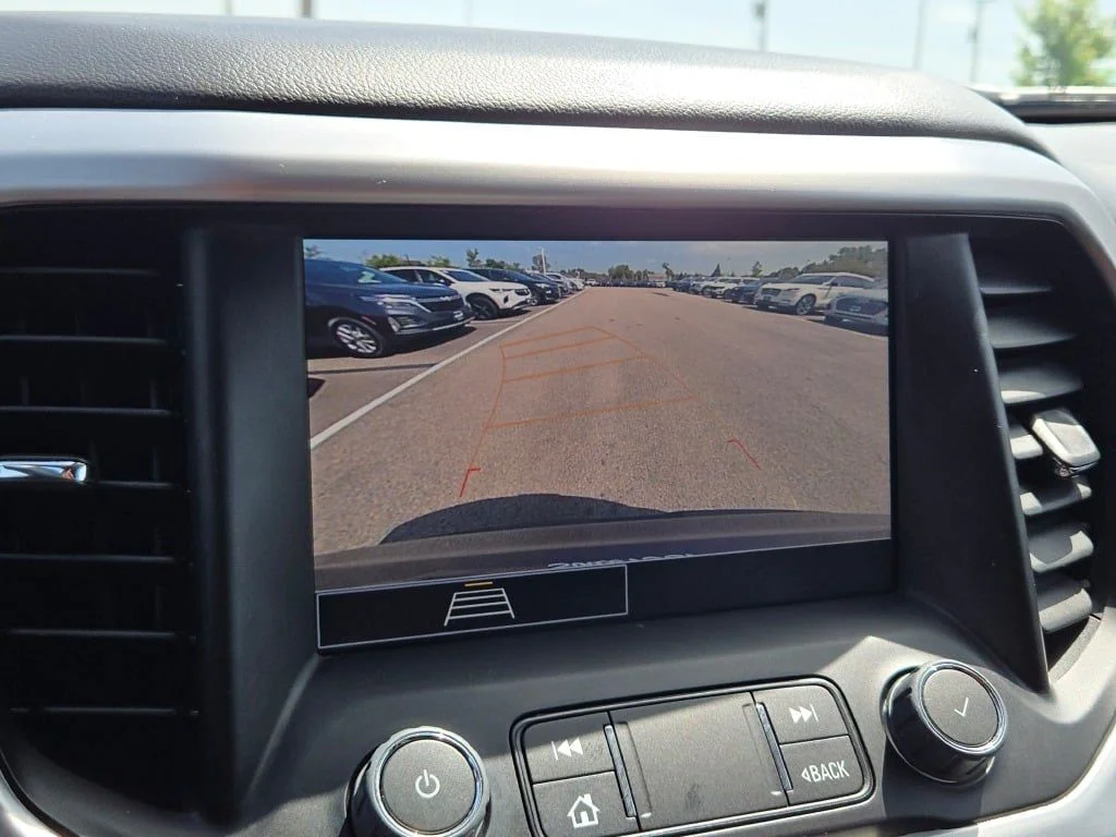 Used 2023 Blue GMC SLE image 31