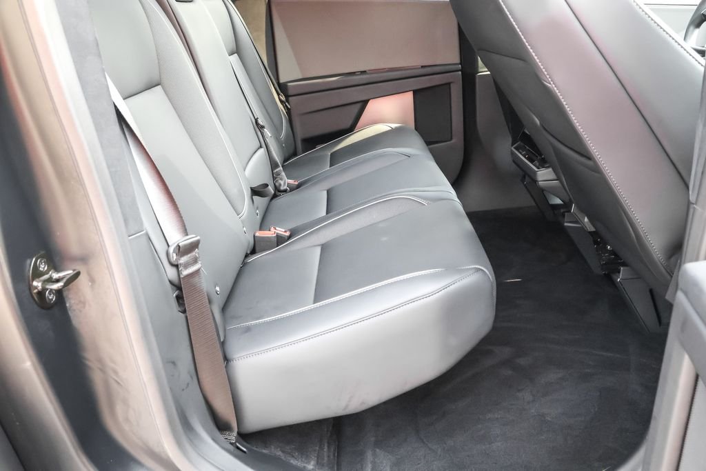 Used 2024 Silver Tesla Base image 28