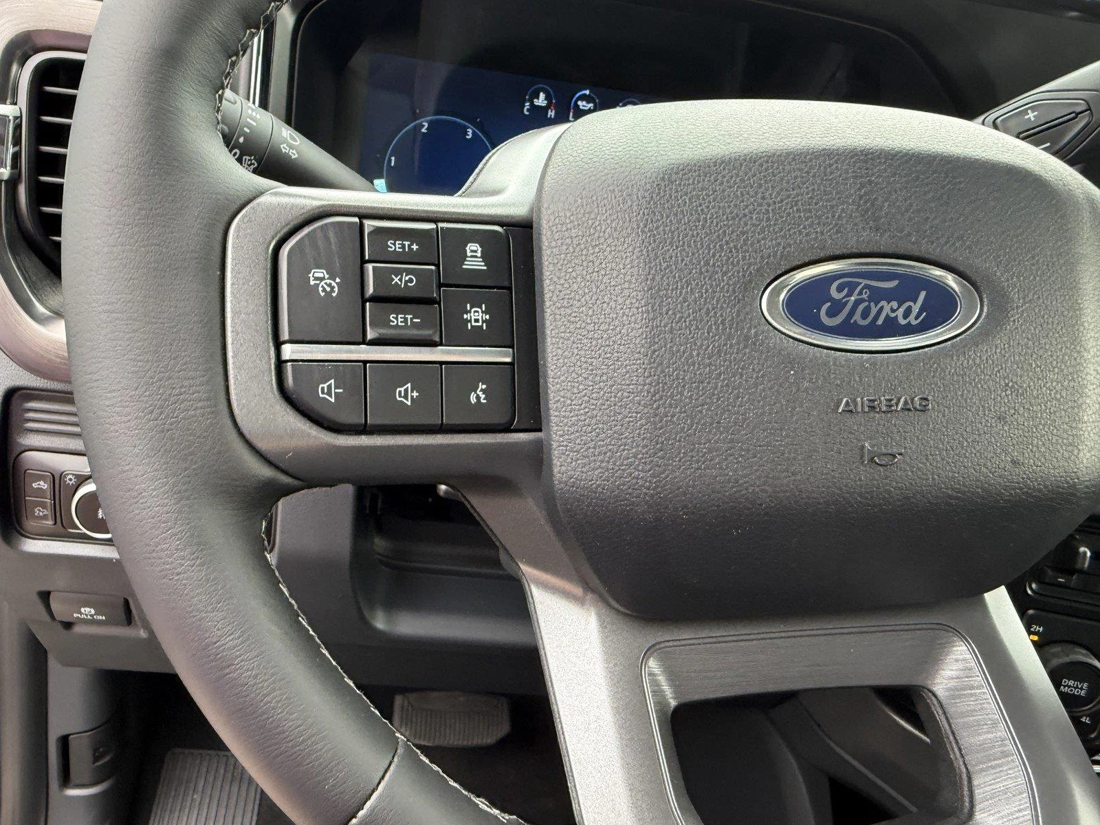 New 2026 Agate Black Metallic Ford F-350® Lariat® image 19