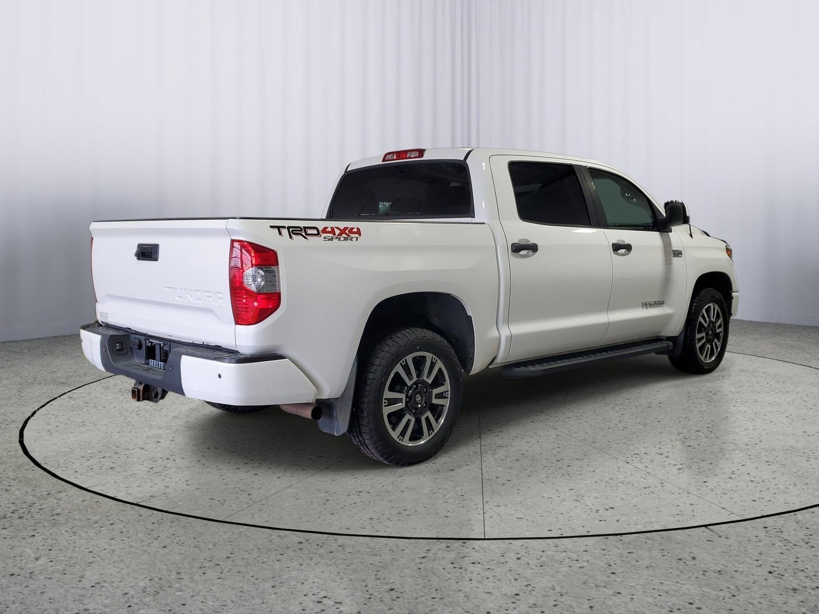 Used 2019 White Toyota SR5 image 4