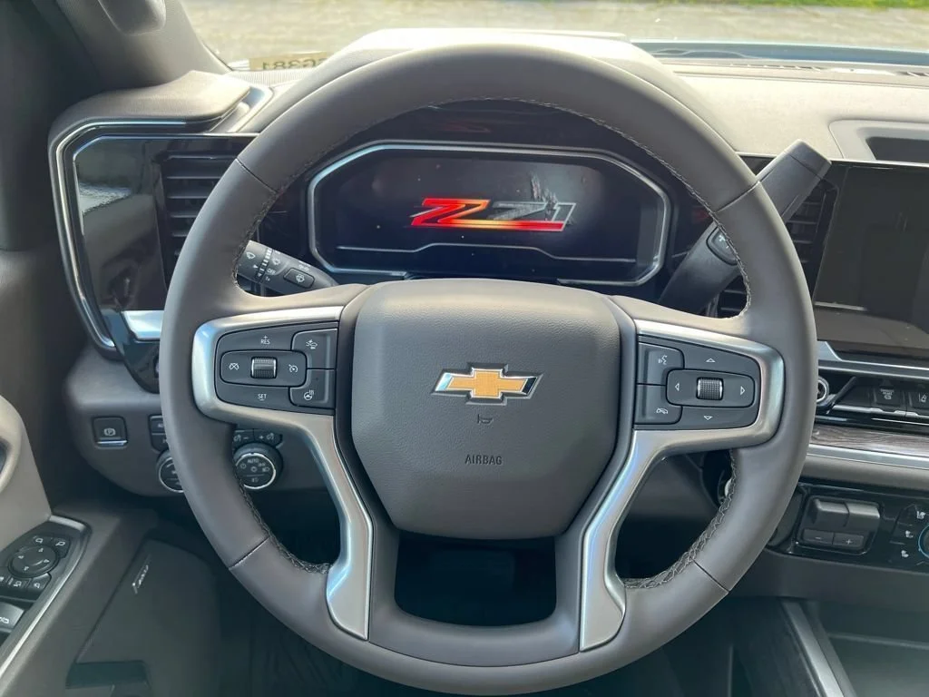 2025 Chevrolet Silverado 2500 HD LTZ - Photo 13