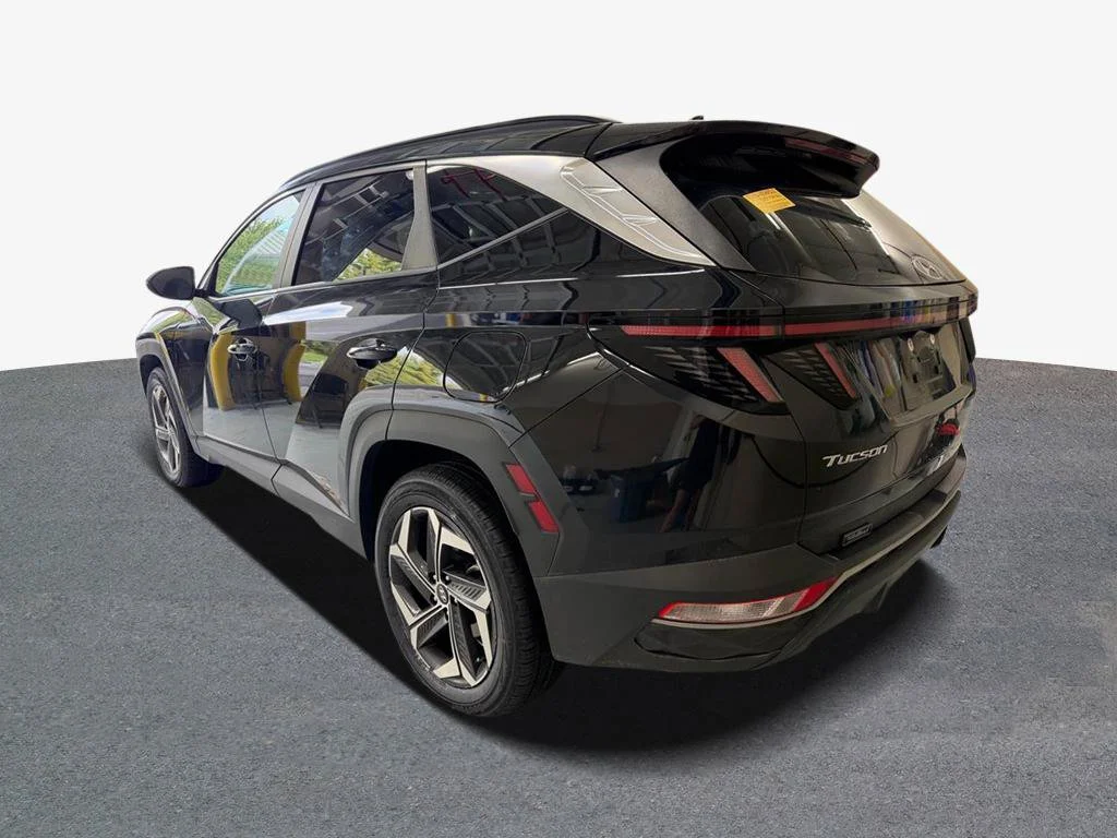 Used 2024 Black Hyundai SEL image 3