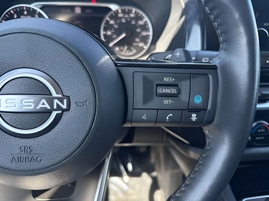 Used 2023 Black Nissan SL image 16