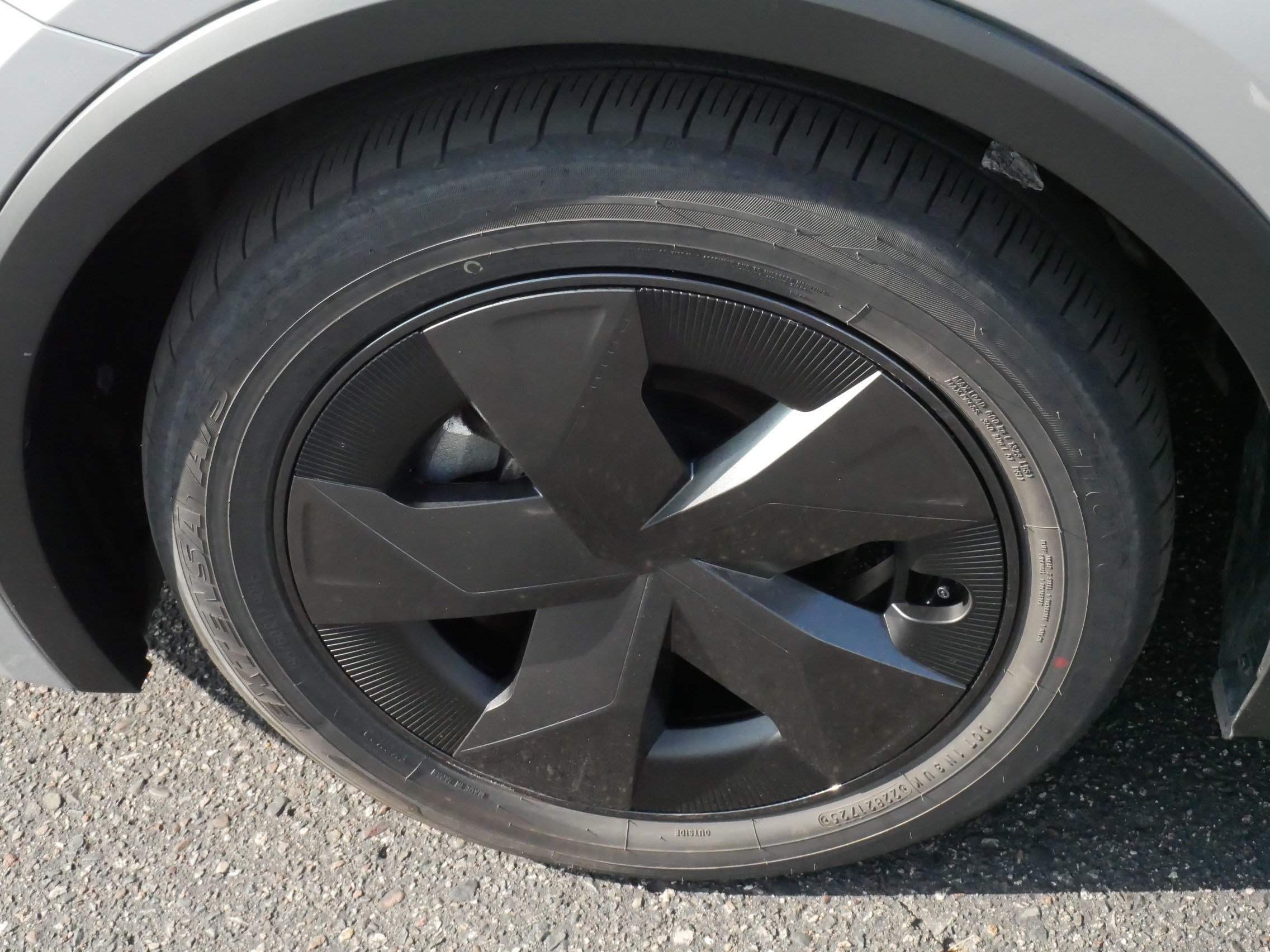 Certified Used 2025 CUTTING EDGE Toyota LE image 15