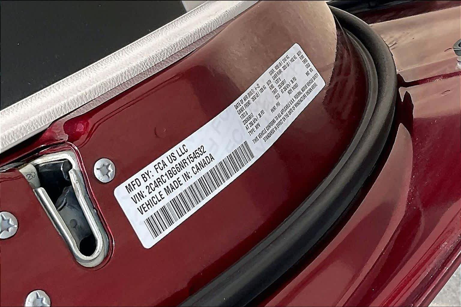 Used 2022 Velvet Red Pearlcoat Chrysler Touring L image 31