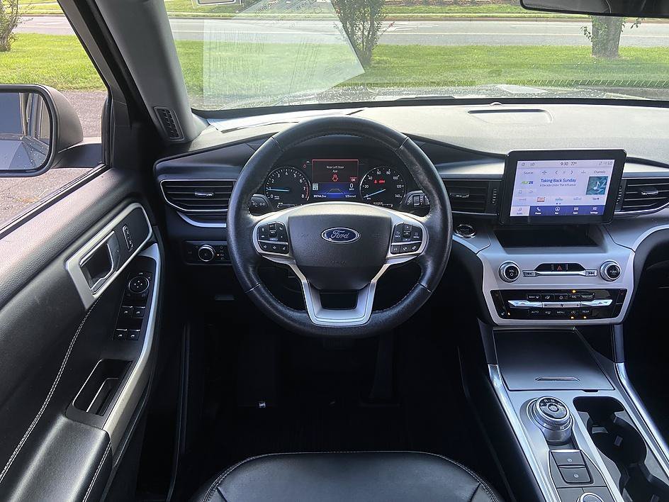 Used 2022 Gray Metallic Ford XLT image 28
