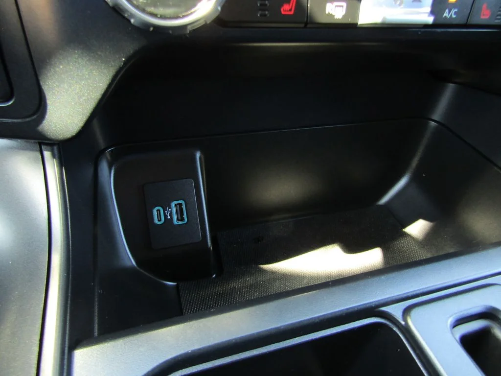 Certified Used 2024 Agate Black Metallic Ford XLT image 39