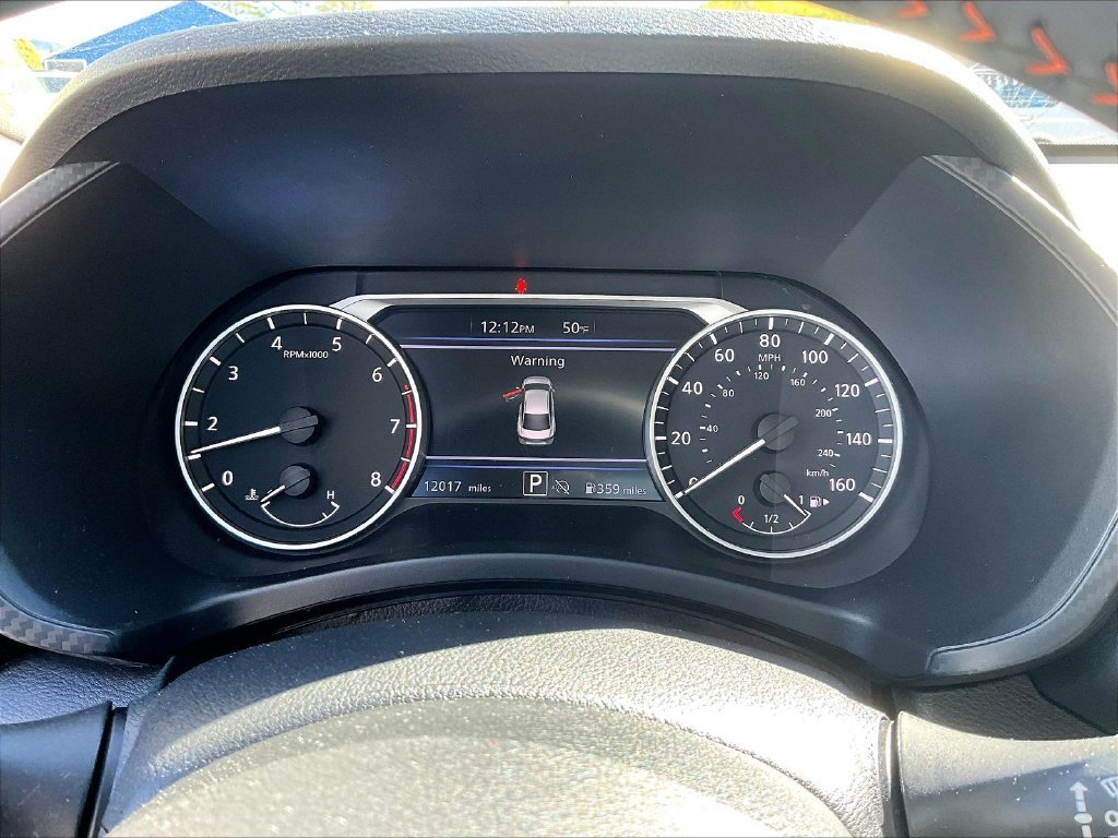 Used 2025 Electric Blue Metallic/Super Black Nissan SR image 25