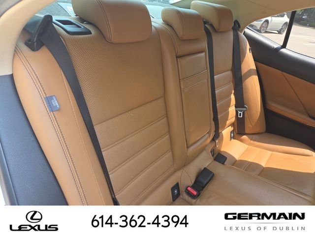 Used 2014  Lexus 250 image 32