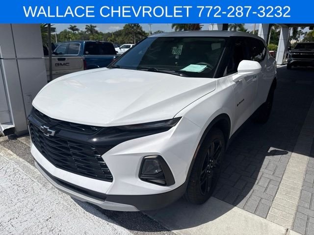 Used 2022 White Chevrolet LT image 1