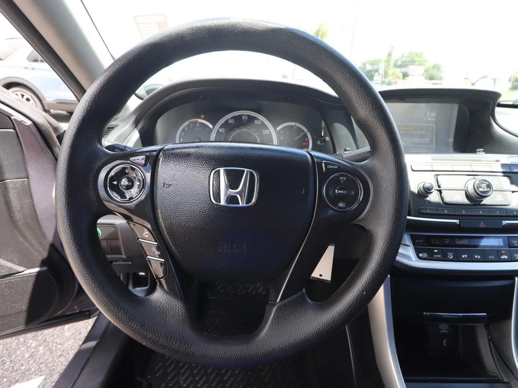 Used 2014  Honda LX image 16