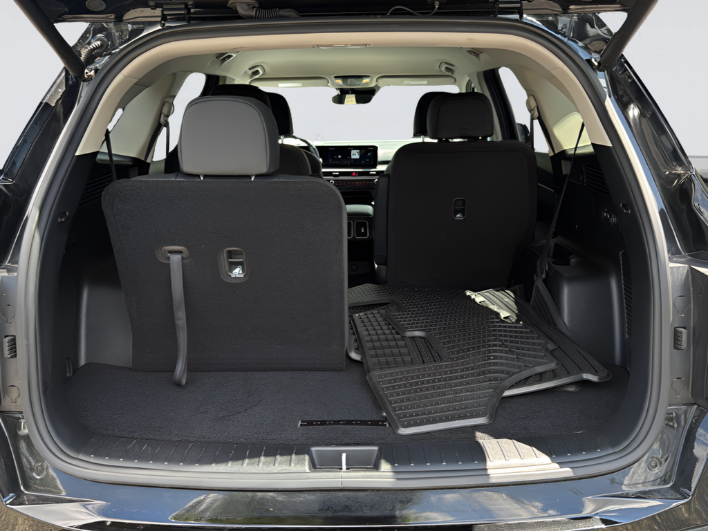 Used 2025 Black Kia EX image 35