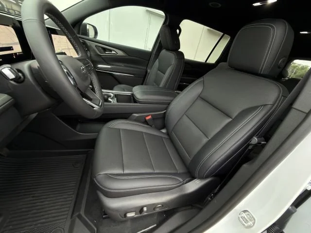 2026 Chevrolet Traverse LT - Photo 17
