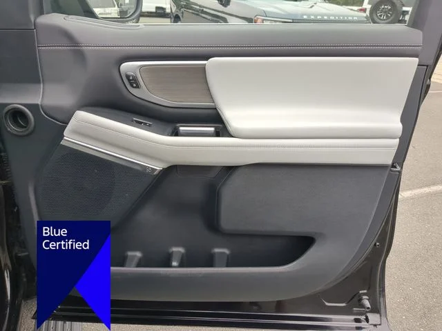 Used 2025 Black Ford Platinum image 37