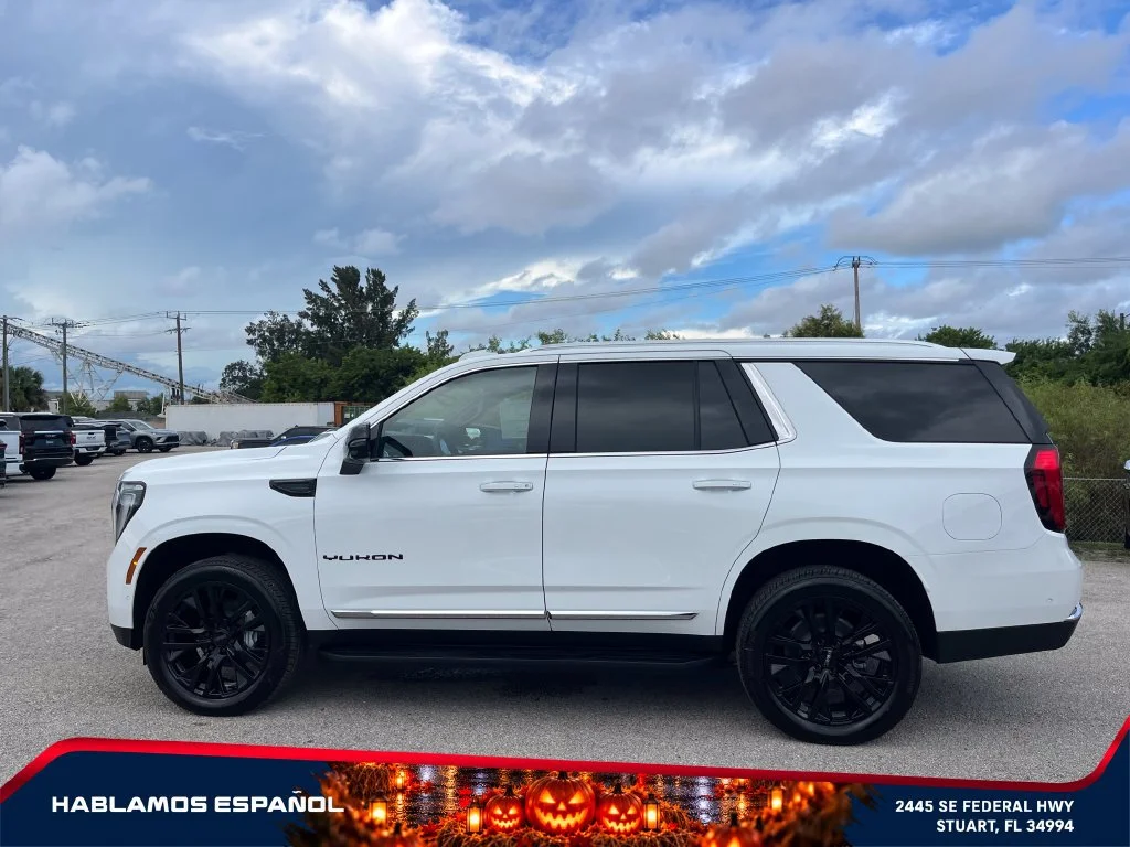 New 2027 Summit White GMC Elevation image 4