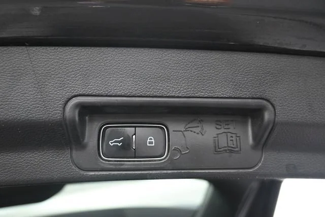 Used 2020 Agate Black Metal Ford XLT image 26