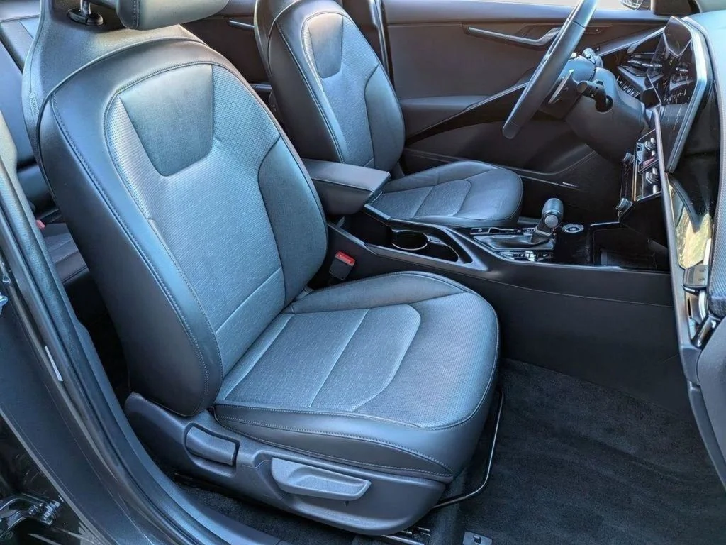 Used 2024 Gray Kia SX Touring image 28