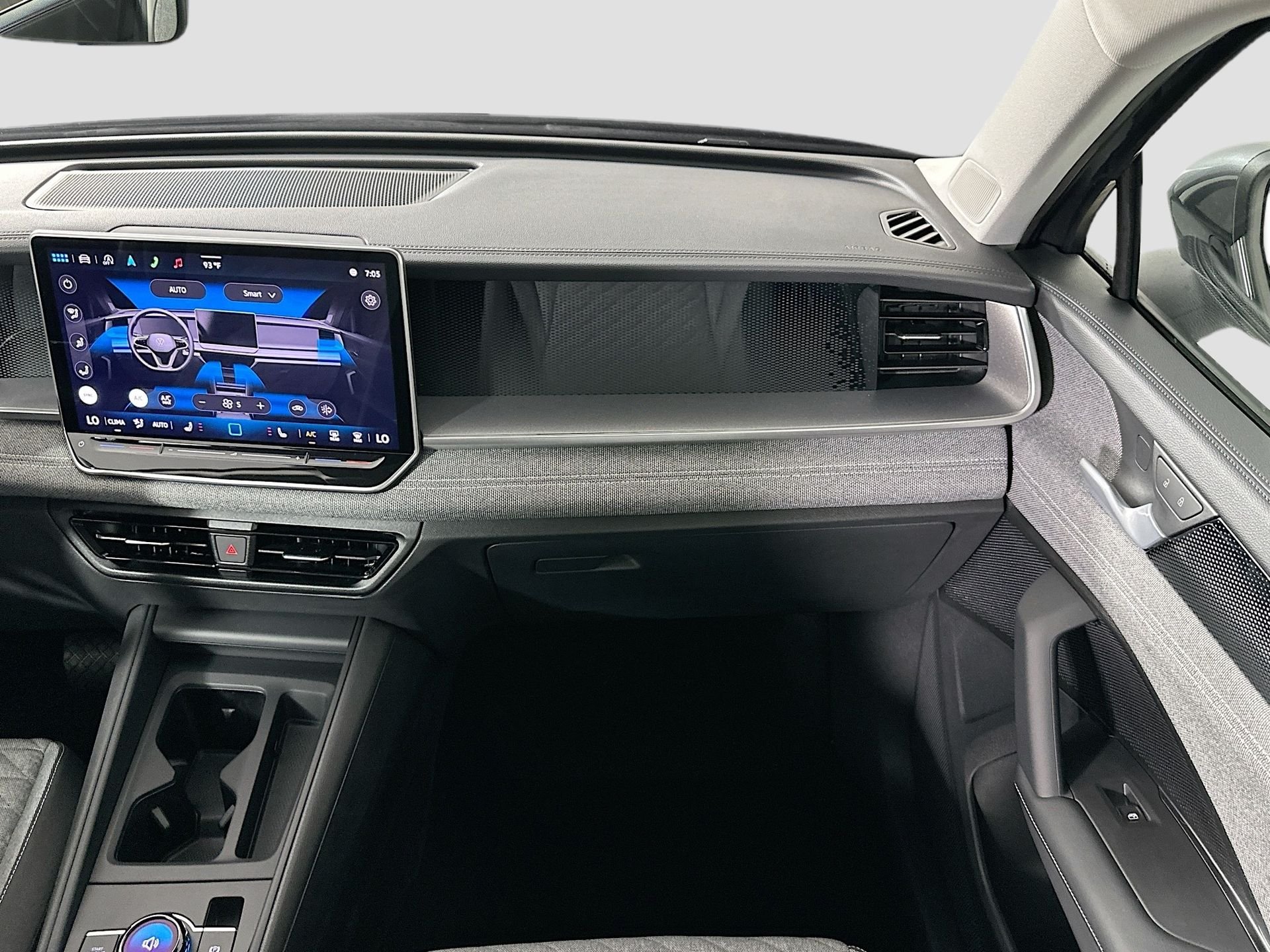 2025 Volkswagen Tiguan S - Photo 24