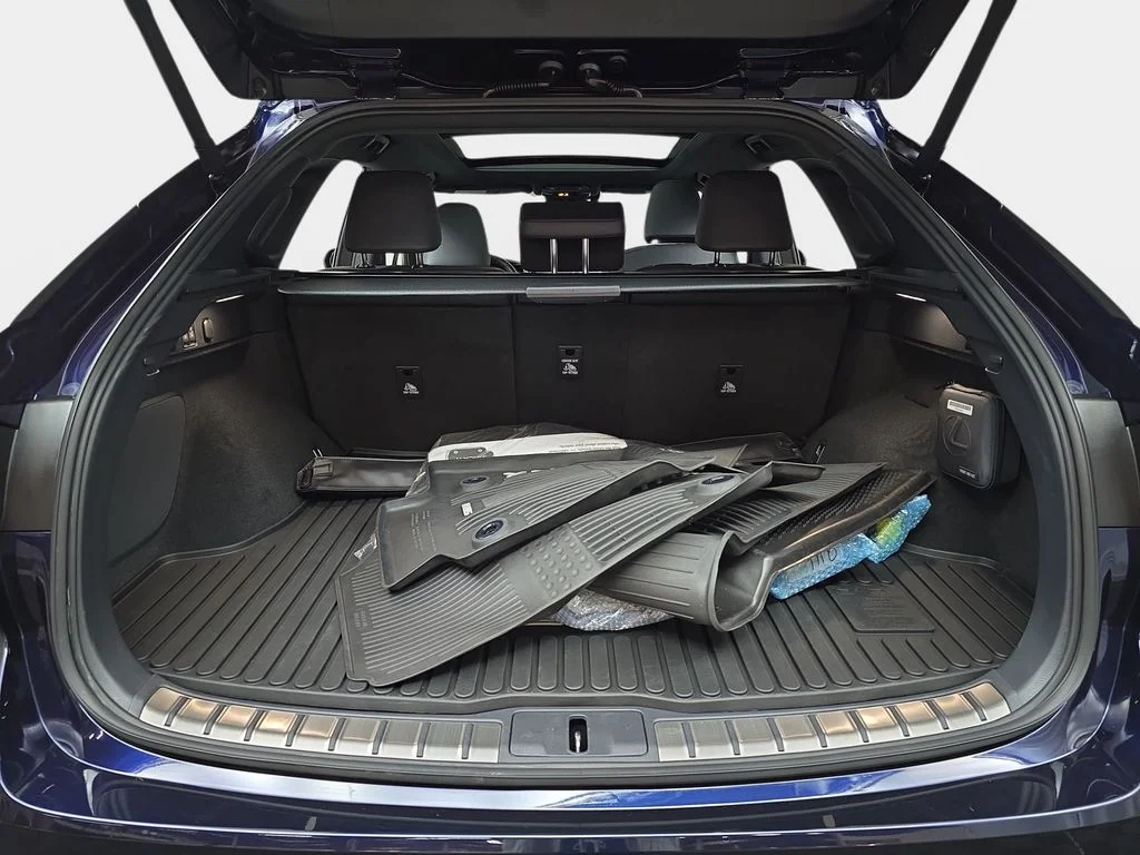 Certified Used 2025  Lexus 450h+ Luxury image 12