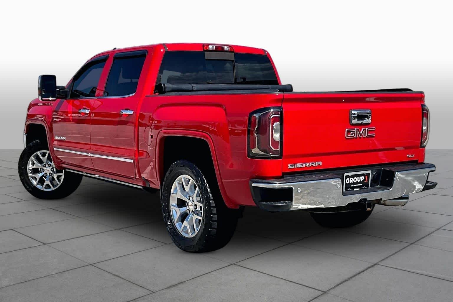 Used 2016 Cardinal Red GMC SLT image 12