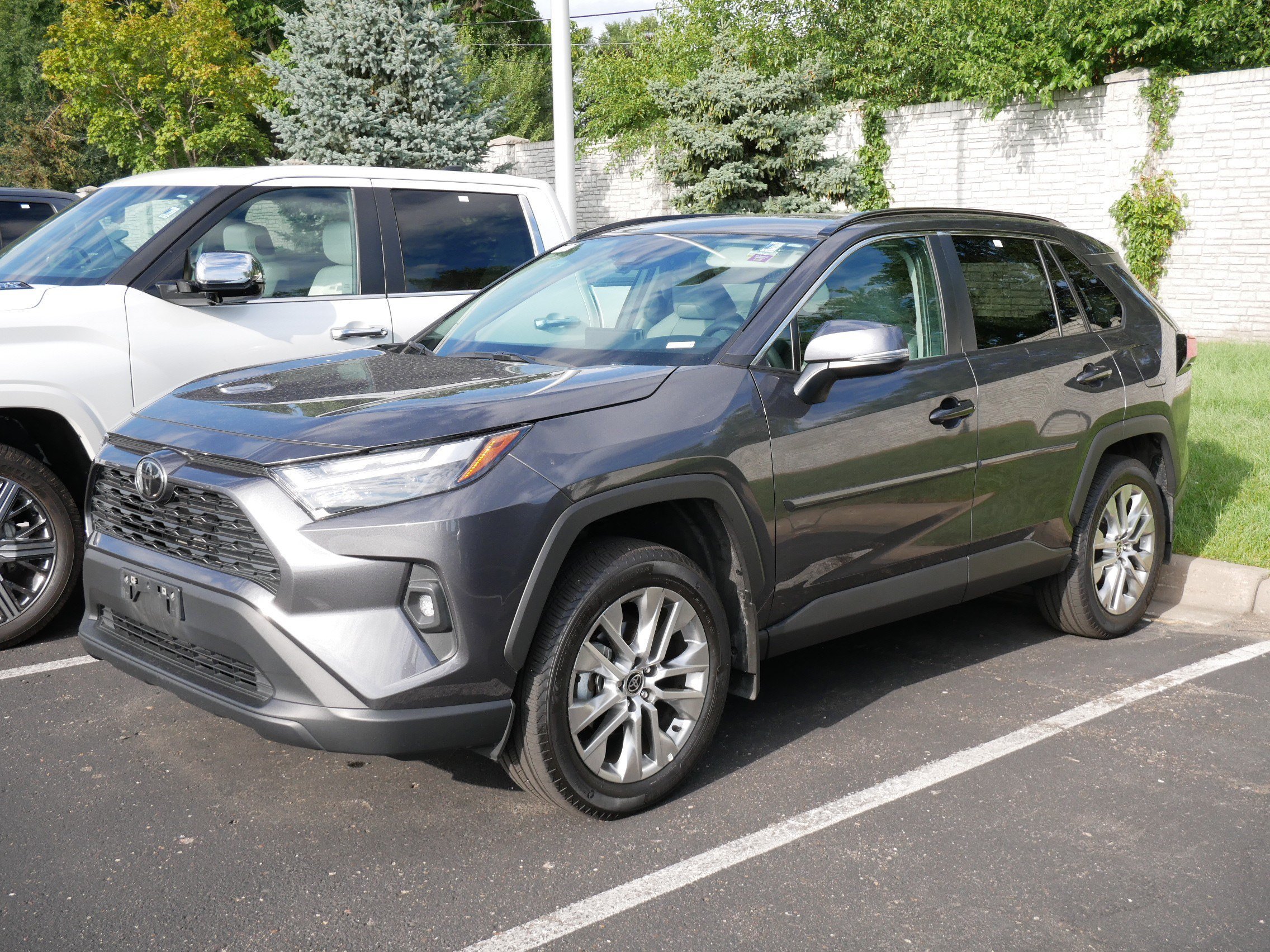 Certified Used 2024  Toyota XLE Premium image 2
