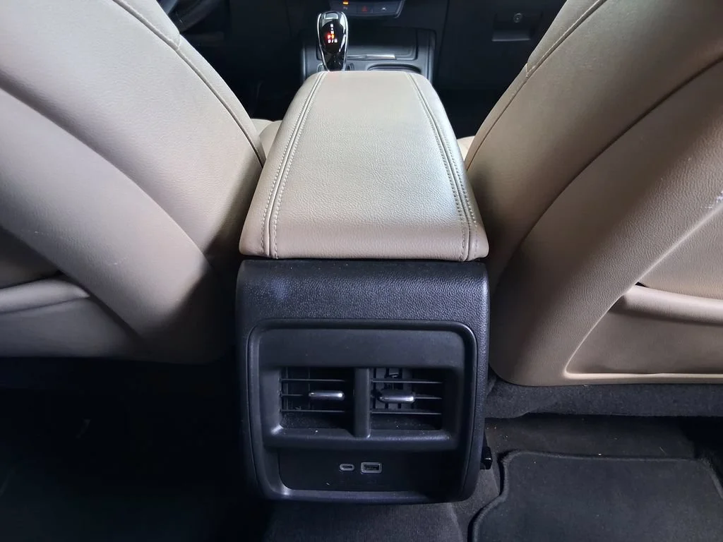 Used 2024 Crystal White Tricoat Cadillac Luxury image 23