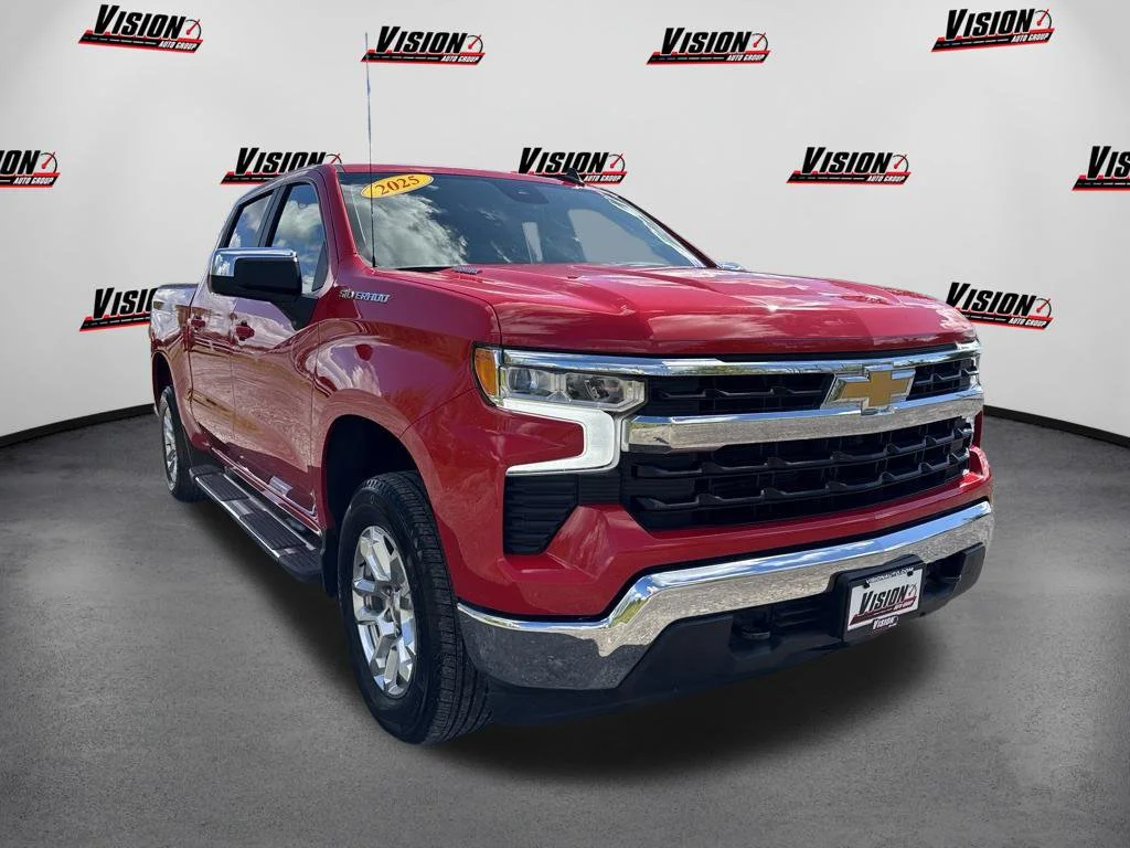 Used 2025 Red Chevrolet LT image 3