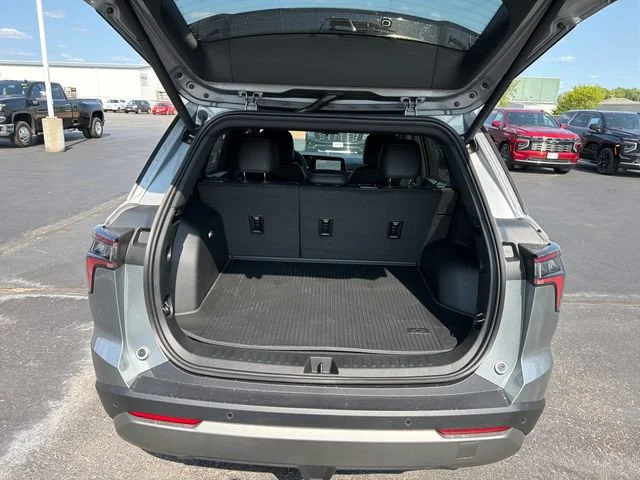 New 2027 Sterling Gray Metallic Chevrolet LT image 25
