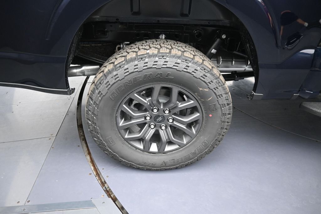 New 2026 Antimatter Blue Metallic Ford XLT image 30