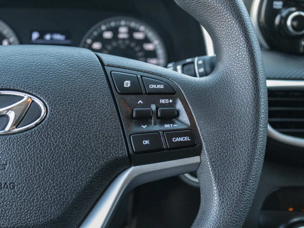 Used 2019 Dusk Blue Hyundai Value image 14