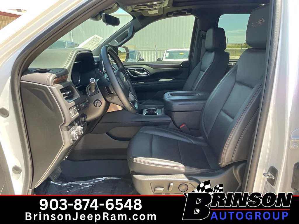 Used 2024 Iridescent Pearl Tricoat Chevrolet High Country image 29
