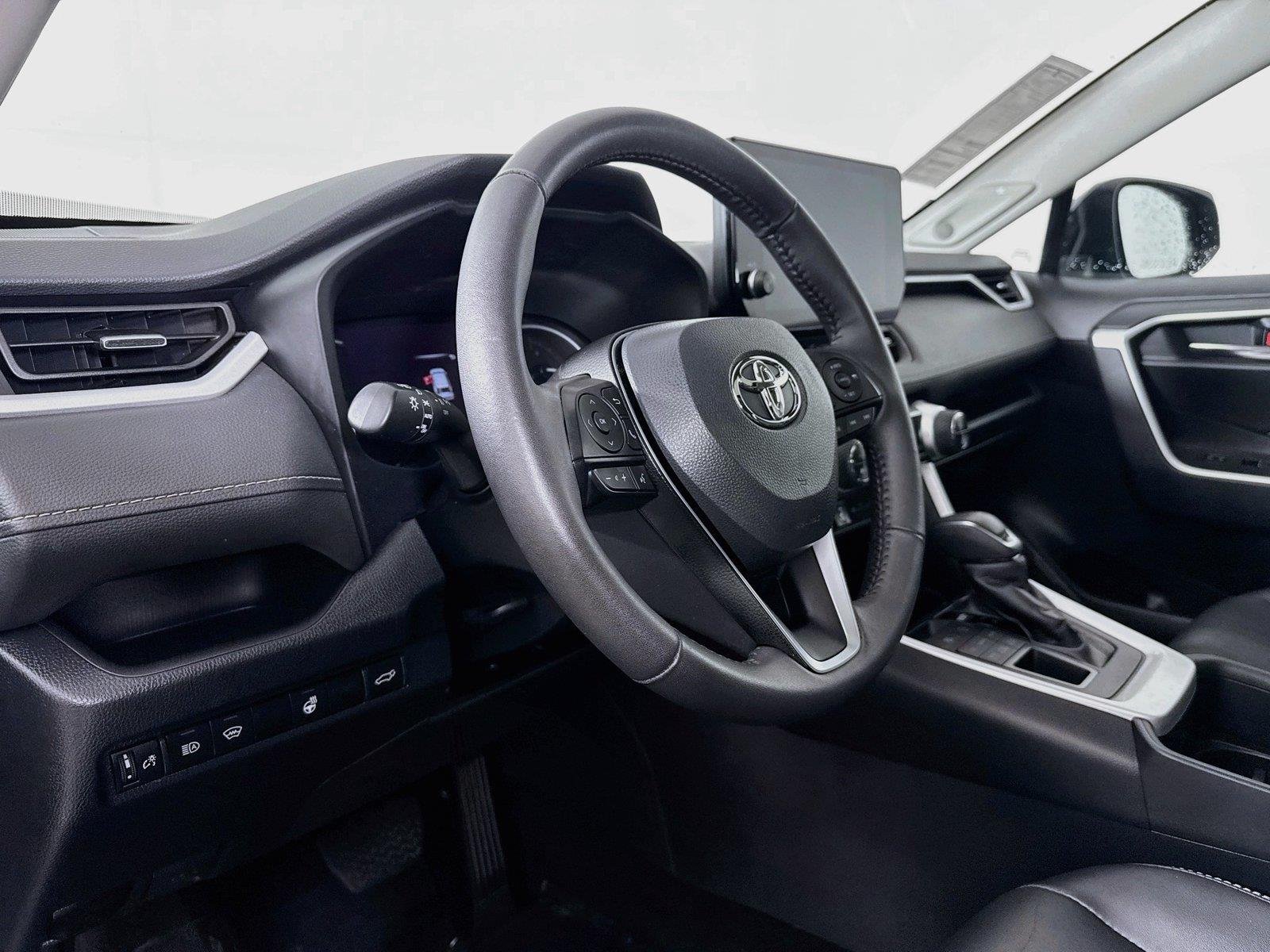Certified Used 2024 Magnetic Gray Metallic Toyota XLE Premium image 4