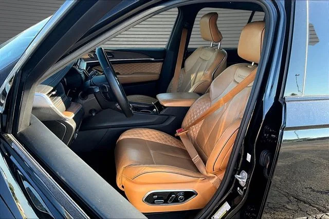 Used 2022 Black Jeep Summit image 20