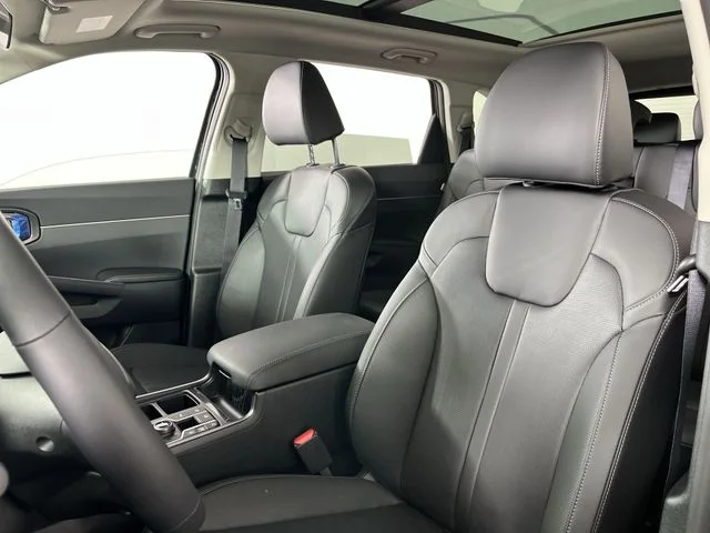 2026 Kia Sorento S - Photo 11