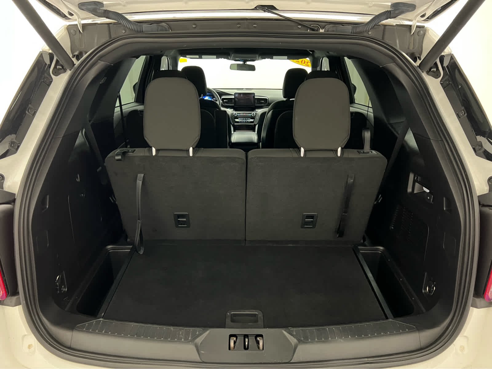 Used 2020 Star White Metallic Tri-Coat Ford XLT image 11