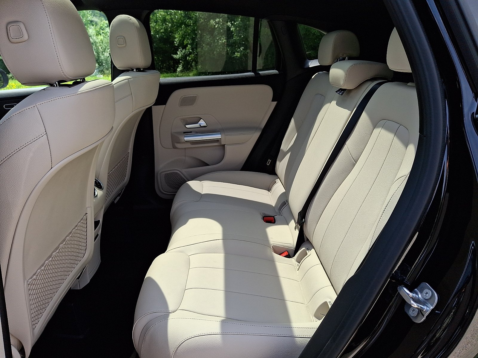 New 2026 Night Black Mercedes-Benz GLA 250 image 8