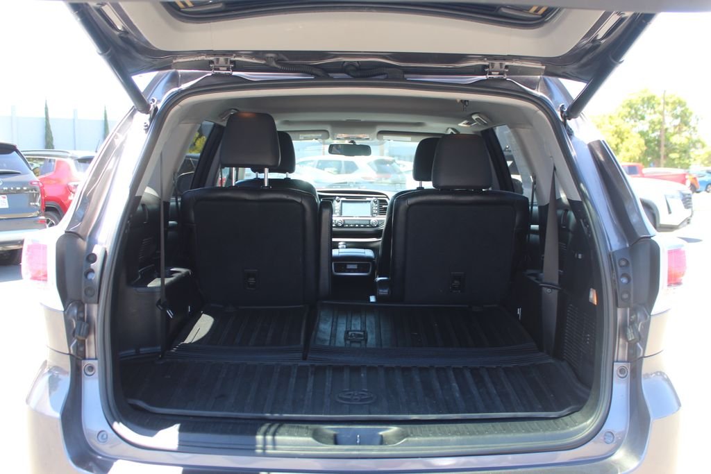 Used 2014 Gray Toyota Limited image 10