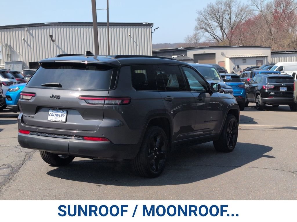 Certified Used 2023 Gray Jeep Altitude image 4