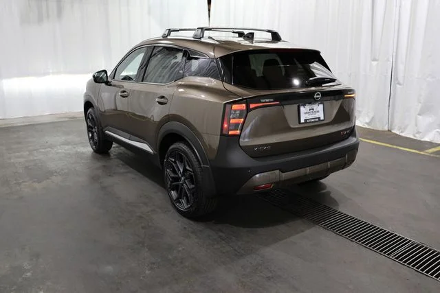 New 2026 Canyon Bronze Metallic Nissan SR image 5